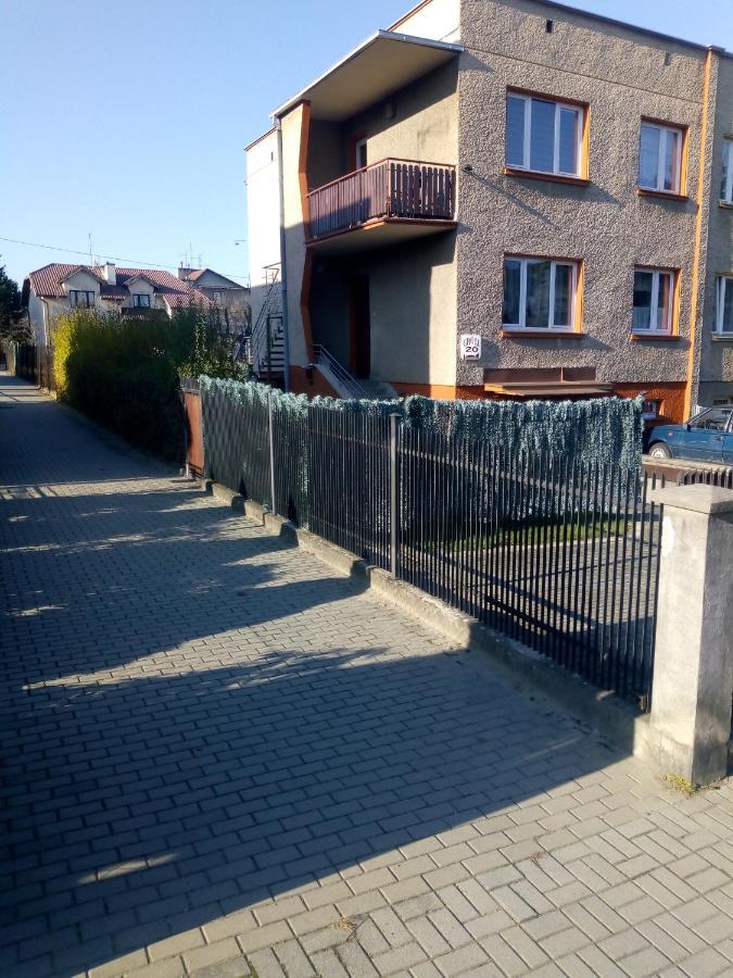 Noclegi Grota Ясло Экстерьер фото